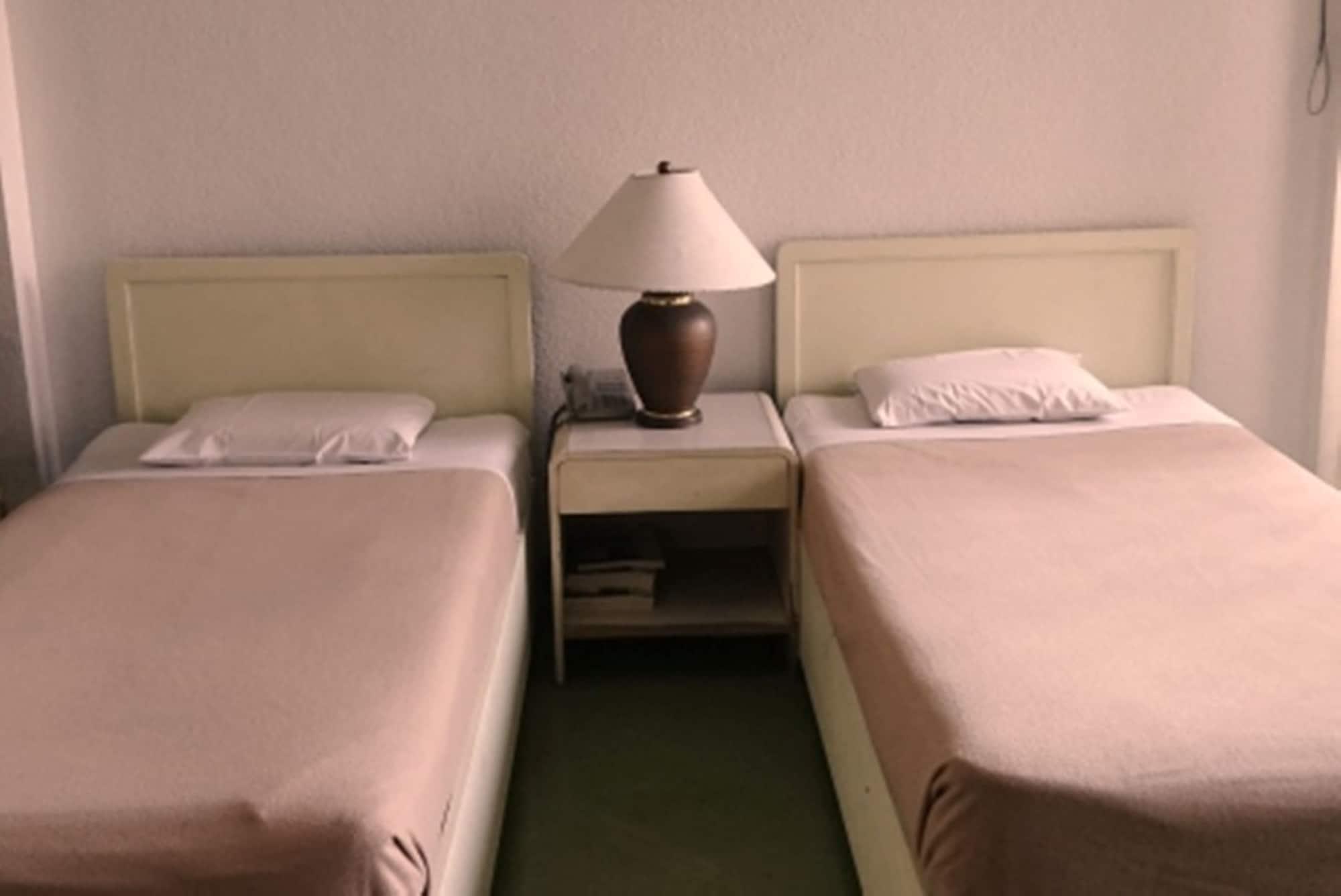 Amorsolo Mansion Hotel Makati City Zewnętrze zdjęcie