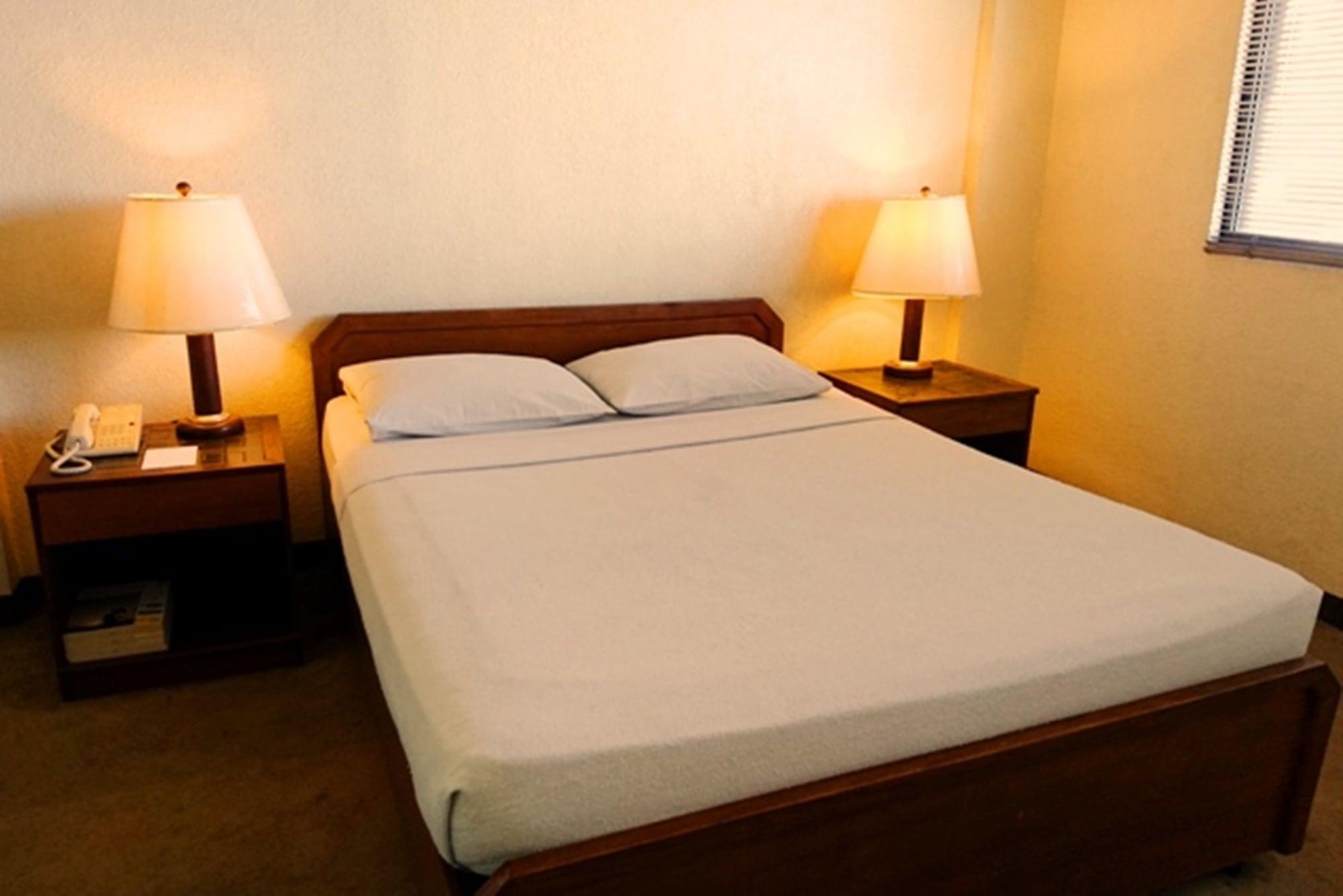 Amorsolo Mansion Hotel Makati City Zewnętrze zdjęcie