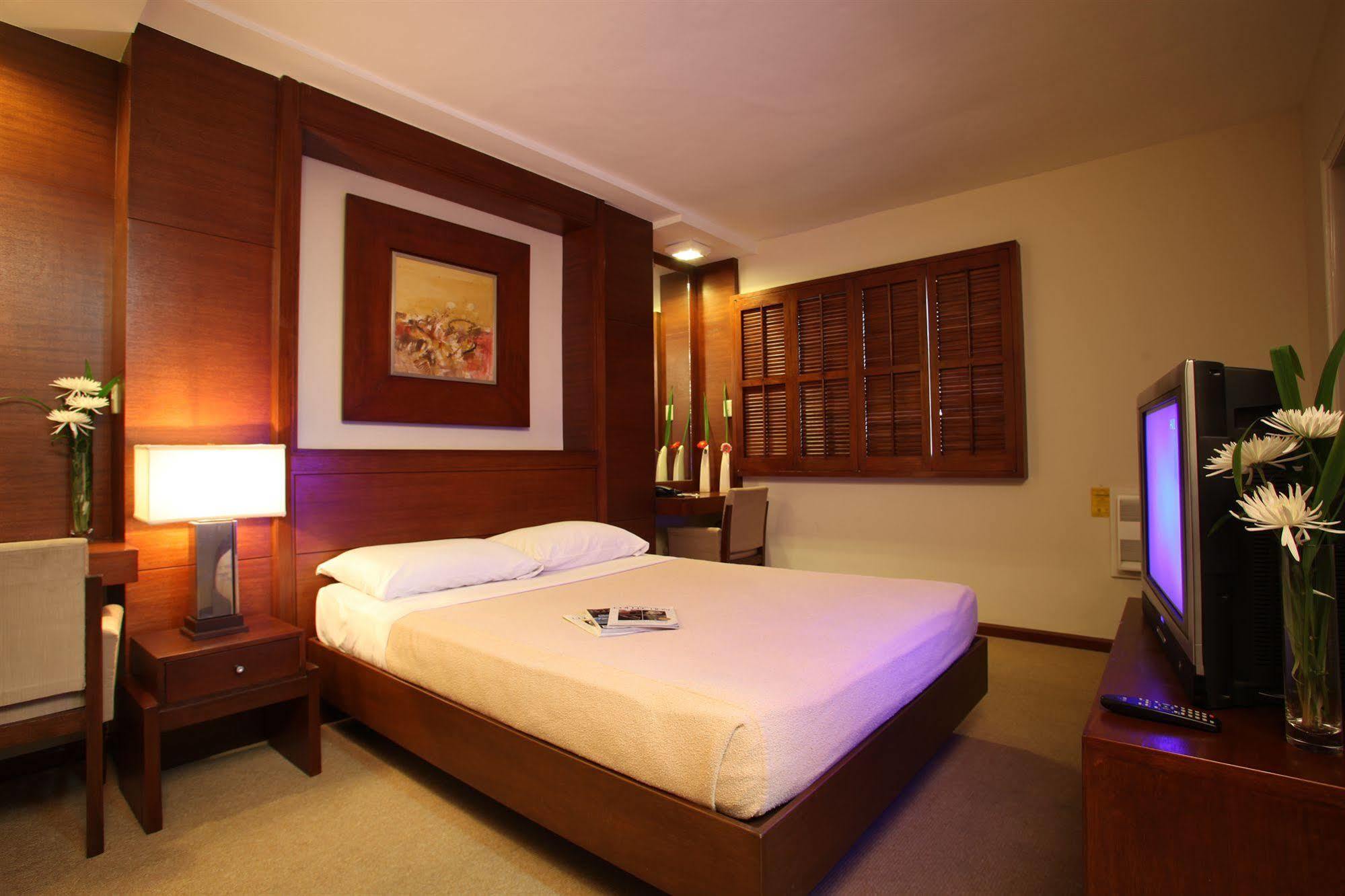 Amorsolo Mansion Hotel Makati City Zewnętrze zdjęcie